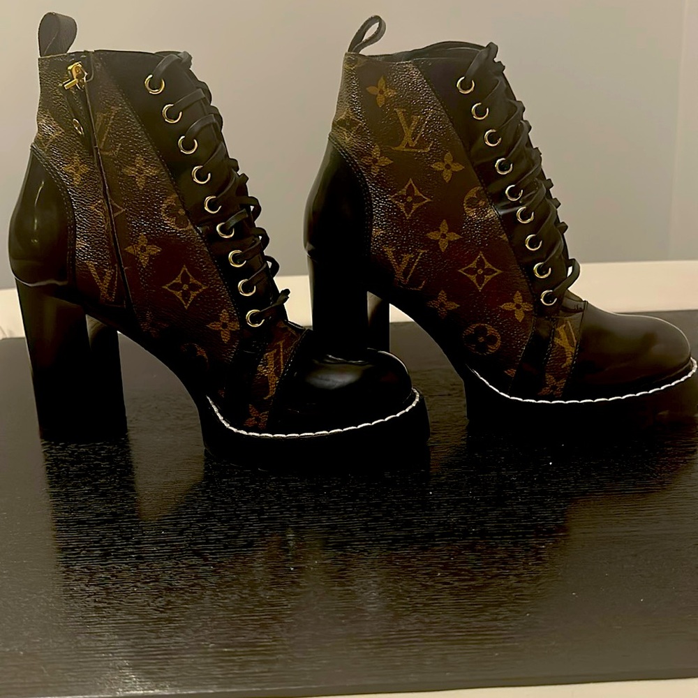 Louis Vuitton Size 38